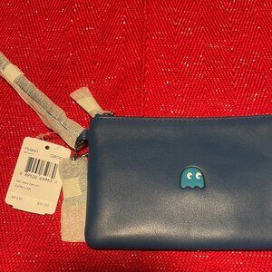 COACH PAC-MAN BLUE CORNER ZIP WRISTLET F54841